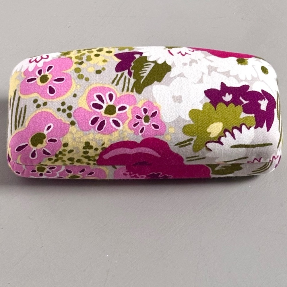 VERA BRADLEY Vineyard Floral Print Double Eye Clam Shell Hard Sunglass Case